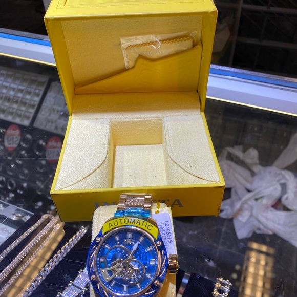 Watch - Picture 2 of 2